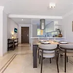 Charming In Aloha Hill Club With Pools & Marbella