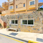 Charming In Aloha Hill Club With Pools & Marbella