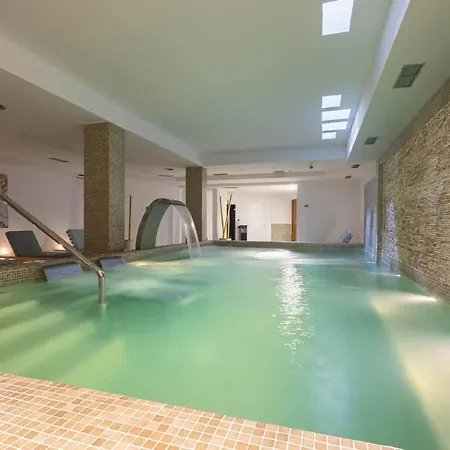 Charming In Aloha Hill Club With Pools & Appartamento