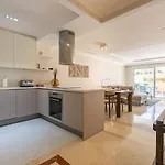 Charming In Aloha Hill Club With Pools & Apartamento