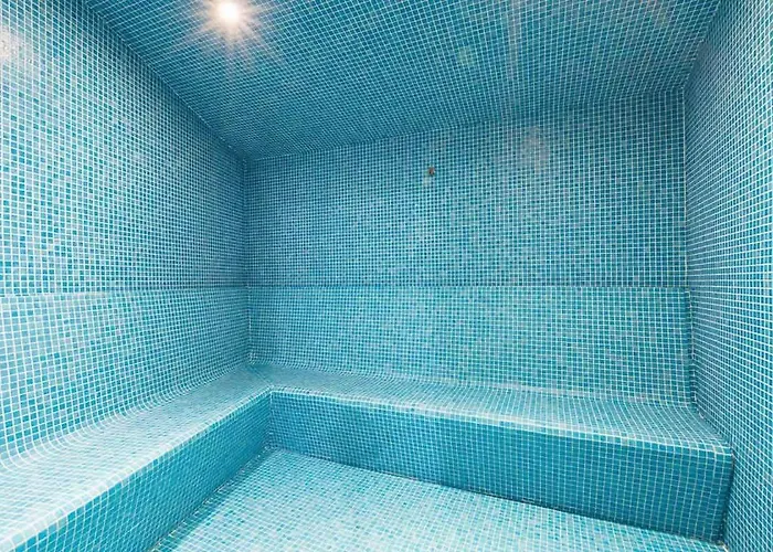 Charming In Aloha Hill Club With Pools &