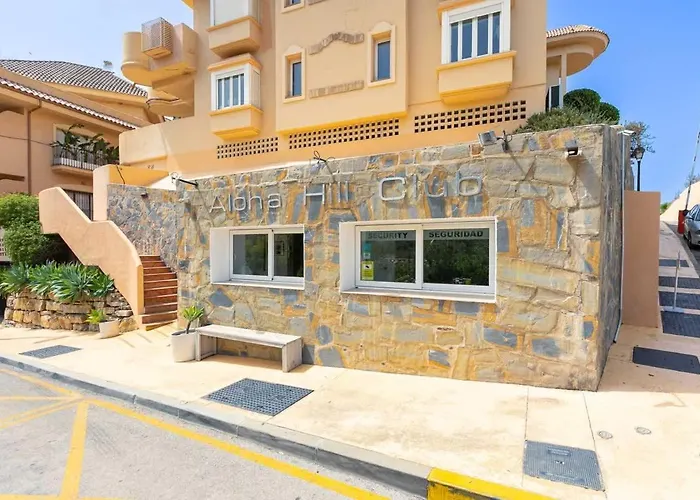 Charming In Aloha Hill Club With Pools & Marbella