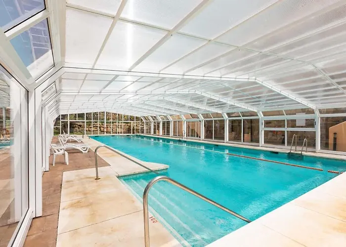 Апартаменти Charming In Aloha Hill Club With Pools & Марбелья