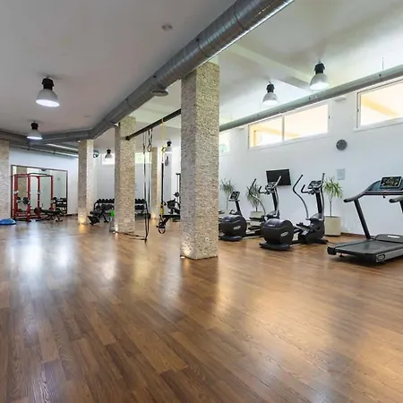 Charming In Aloha Hill Club With Pools & Appartamento Marbella