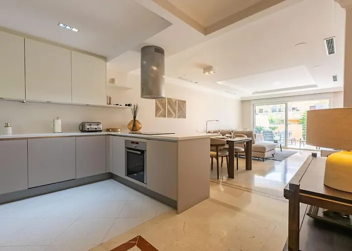 Charming In Aloha Hill Club With Pools & Appartement