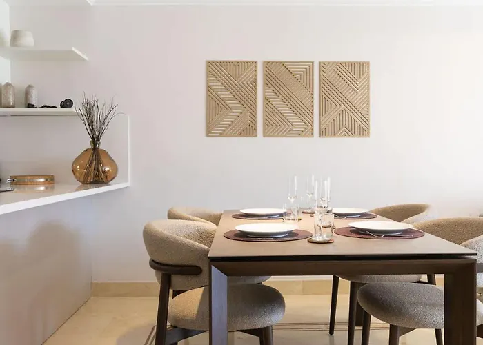 Charming In Aloha Hill Club With Pools &