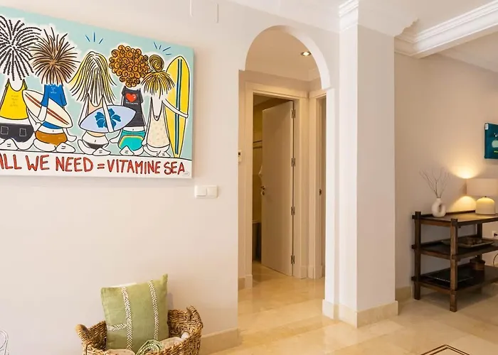 Charming In Aloha Hill Club With Pools & Apartment