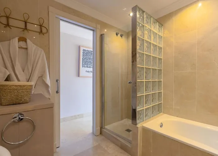 Charming In Aloha Hill Club With Pools & * Marbella