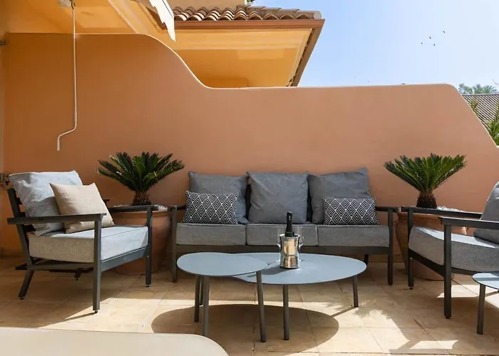 Charming In Aloha Hill Club With Pools & *